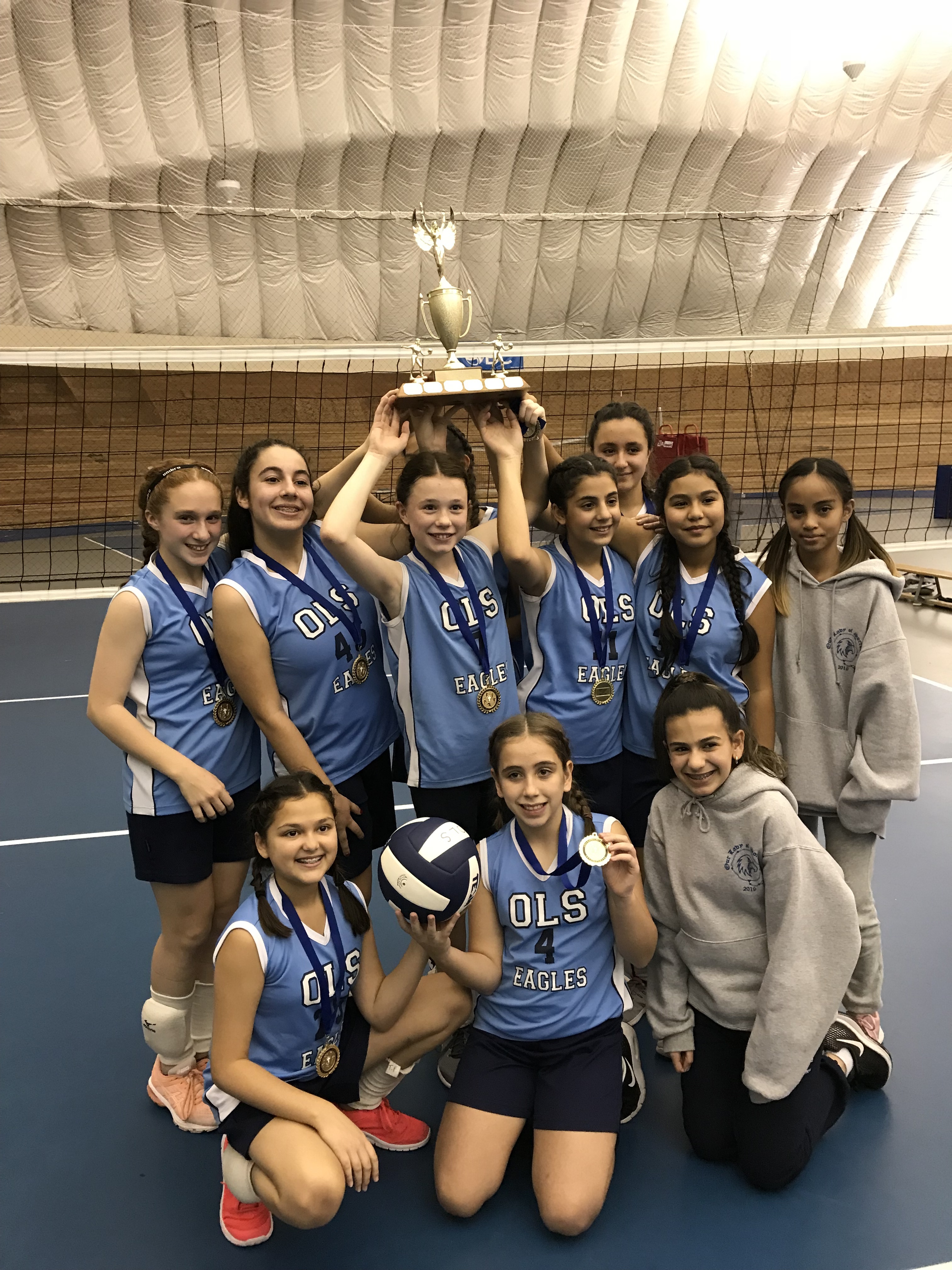 Congratulations to our Senior Girls Volleyball Champions!